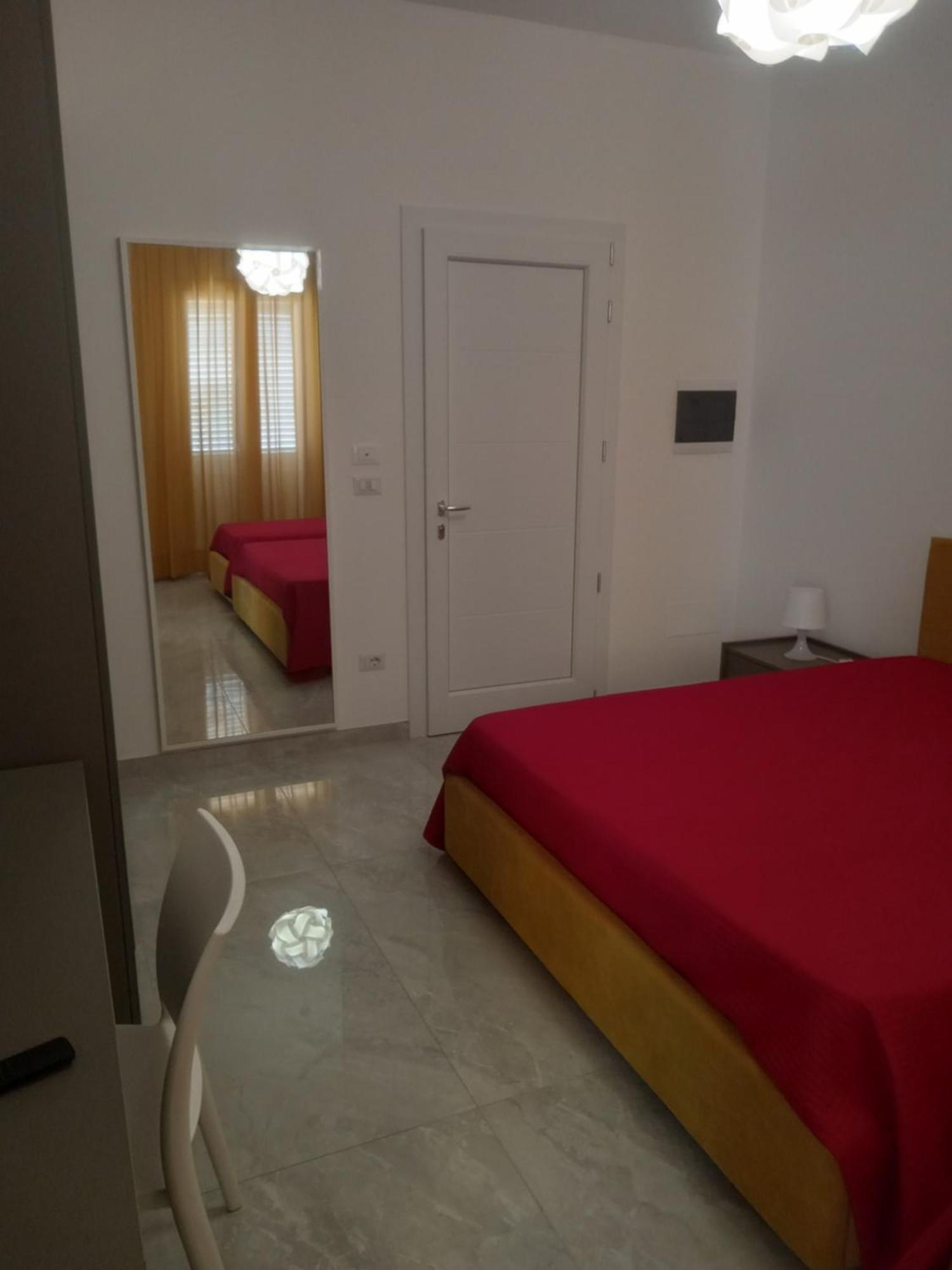 דירות לבראנו Casa Lucia מראה חיצוני תמונה